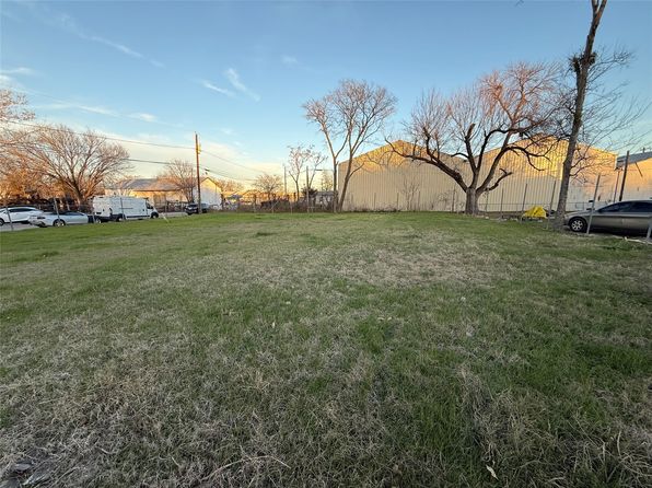 2210 Akron St, Dallas, TX 75212