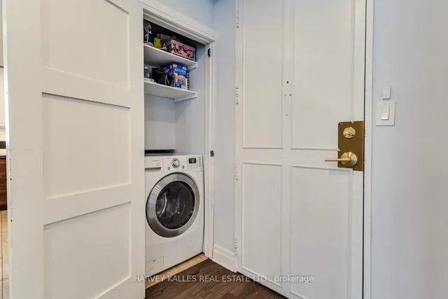 Additional image 30 of 33 Harbour Sq Unit 2440