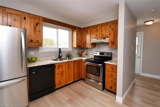 Additional image 15 of 127 Britten Close