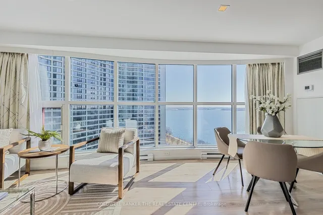 Additional image 45 of 99 Harbour Sq Unit 2002