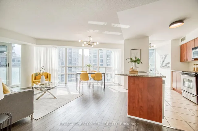 Additional image 6 of 30 Grand Trunk Cres Unit 1211