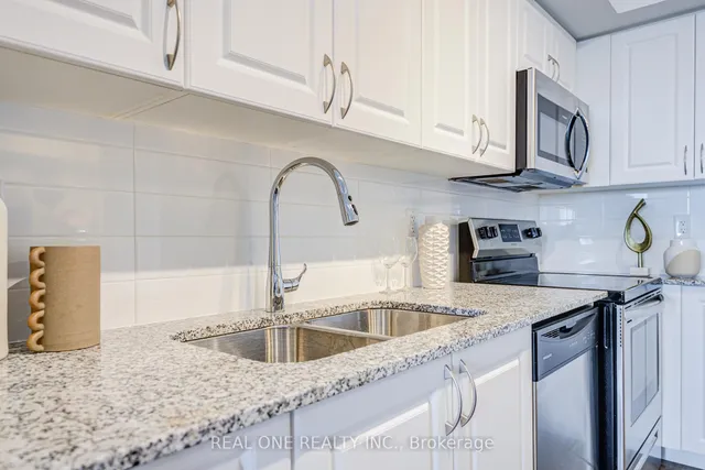 Additional image 18 of 3091 Dufferin St Unit 901