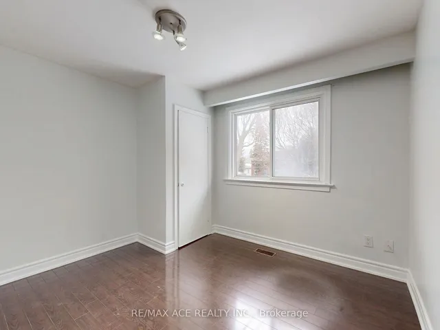 Additional image 14 of 504 Midland Ave