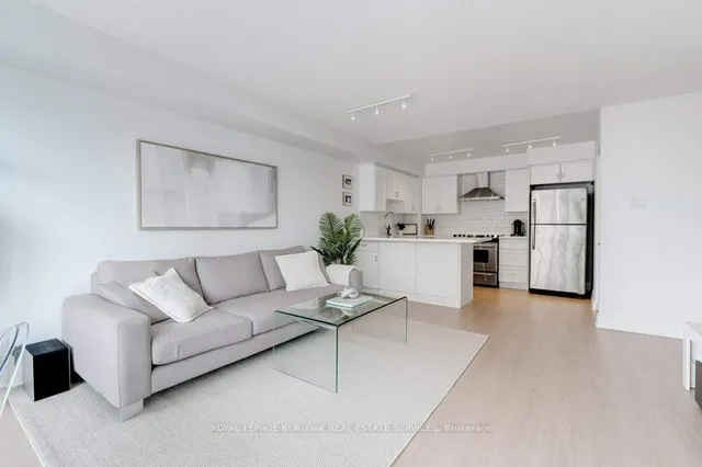 Additional image 7 of 2210 Lakeshore Rd Unit 704