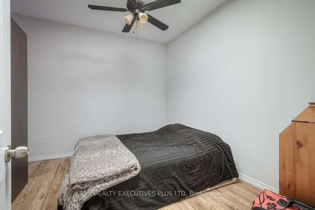 Additional image 10 of 1435 Kingston Rd