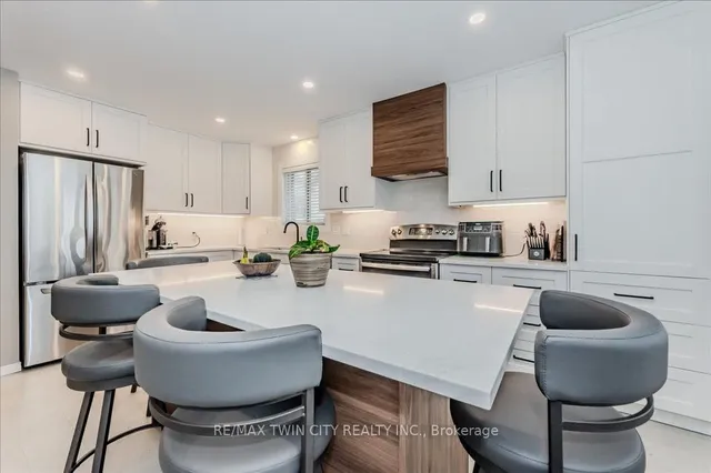 Additional image 7 of 18 Wrenwood Pl