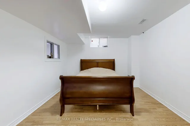 Additional image 48 of 4 Beresford Cres