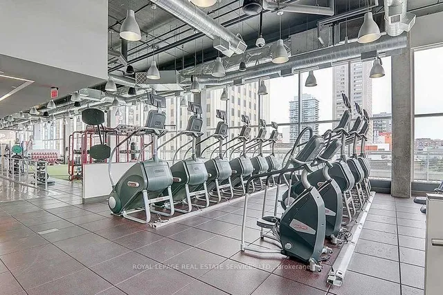 Additional image 4 of 386 Yonge St Unit 2516