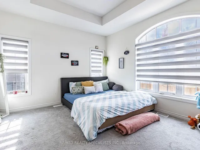 Additional image 34 of 37 Peak Dr