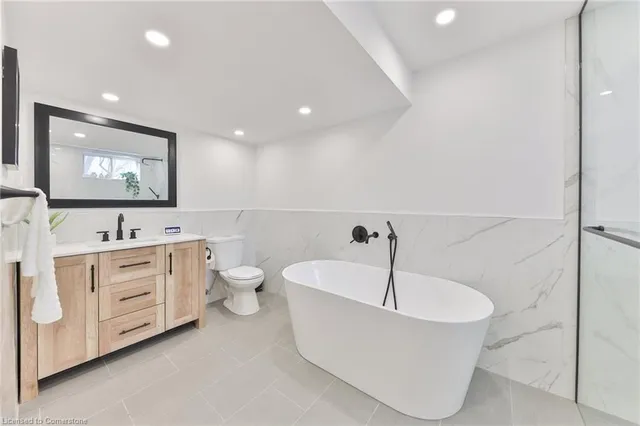 Additional image 37 of 2202 Constance Dr