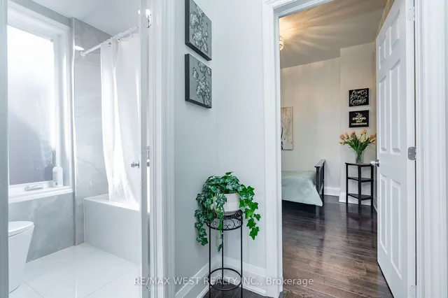 Additional image 32 of 540 Dufferin St