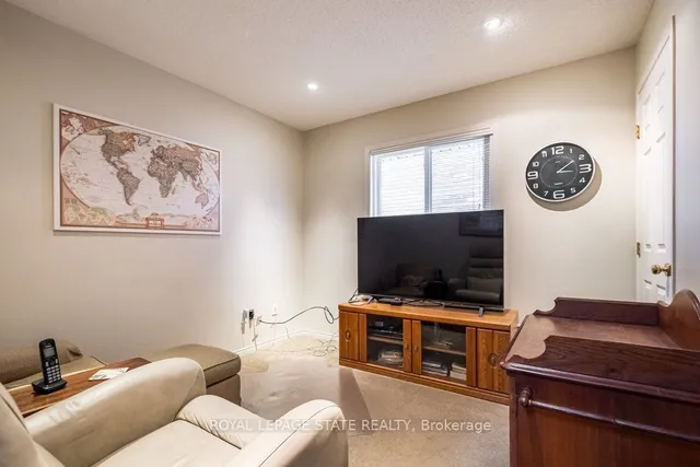 Additional image 21 of 60 Redfern Ave