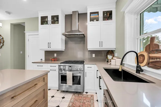 Additional image 15 of 444 Maple Ave