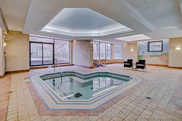 Additional image 35 of 633 Bay St Unit 1703