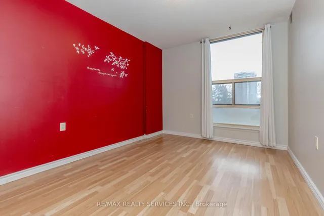 Additional image 35 of 18 Knightsbridge Rd Unit 304