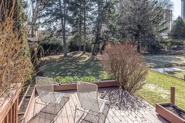 Additional image 31 of 165 Sherwood Ave