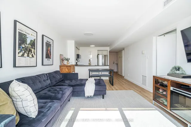 Additional image 7 of 650 Queens Quay Unit 608