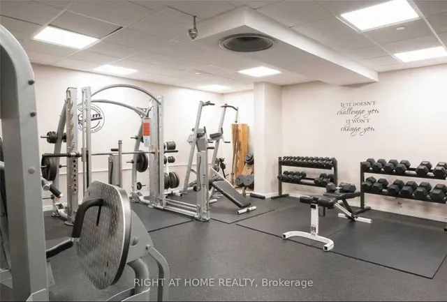 Additional image 20 of 260 Seneca Hill Dr Unit 1415