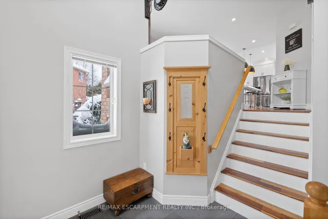 Additional image 4 of 46 Pentland Rd