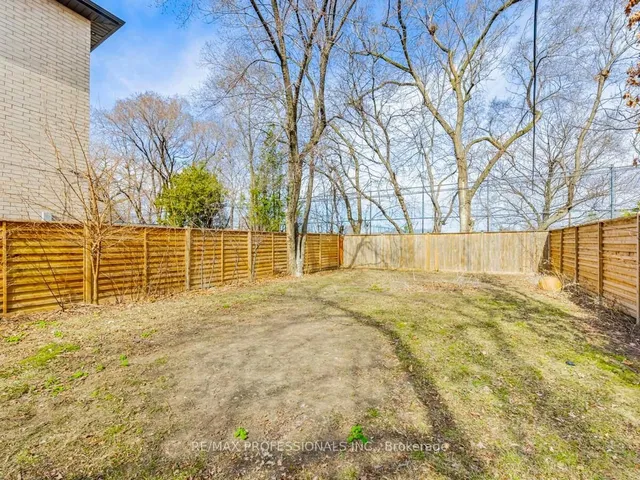 Additional image 29 of 1061 Greenwood Ave