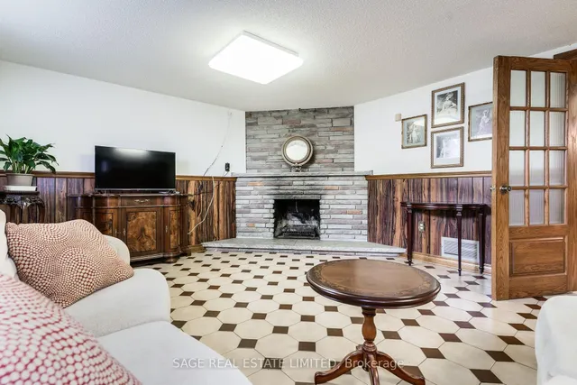 Additional image 33 of 64 Brampton Rd