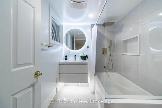 Additional image 41 of 562 Pape Ave