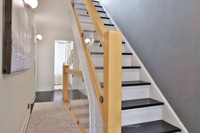 Additional image 22 of 28 Muriel Ave