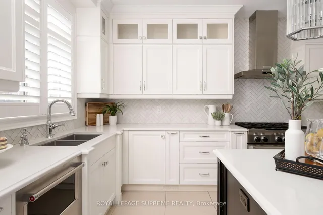 Additional image 22 of 532 Amarone Crt