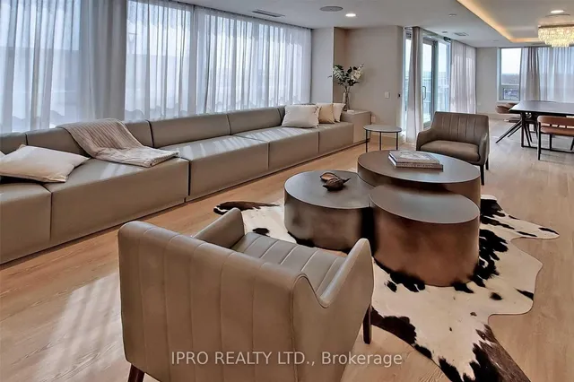 Additional image 13 of 1050 Main St Unit 1212