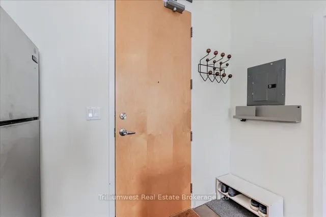 Additional image 5 of 410 King St Unit 222