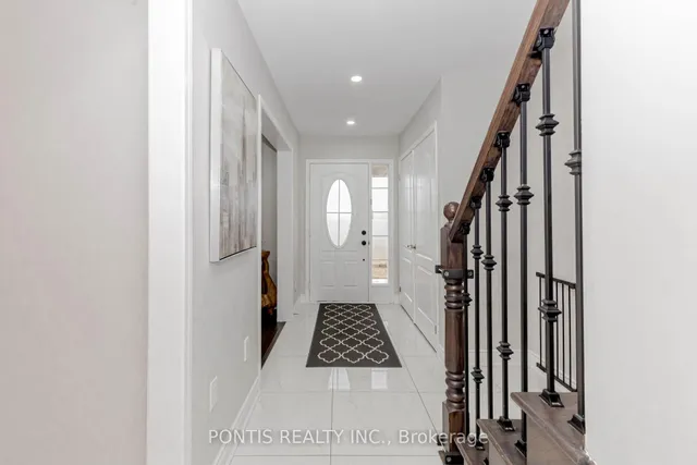 Additional image 7 of 33 Tight Crt