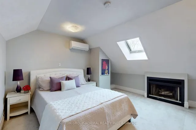 Additional image 32 of 426 Wellesley St