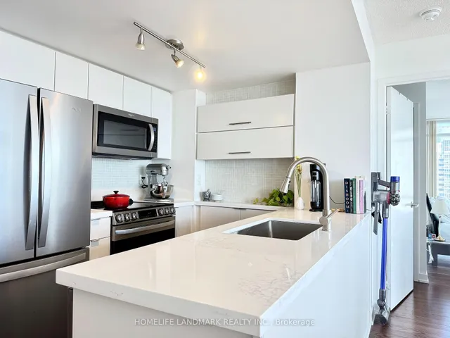 Additional image 9 of 15 Fort York Blvd Unit 2610