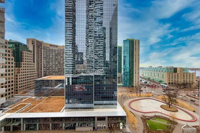 Additional image 23 of 100 Harbour St Unit 1408