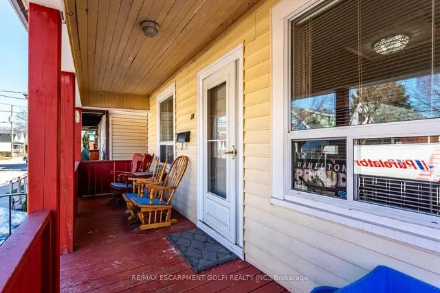 Additional image 5 of 34 Mayflower Ave