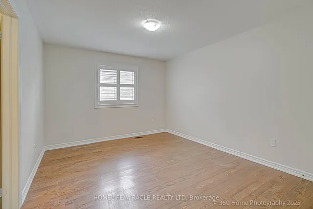 Additional image 17 of 20 Amy Ave