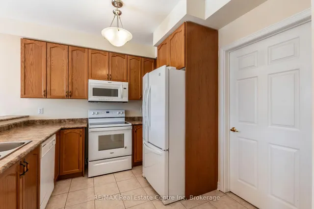 Additional image 9 of 443 Centennial Forest Dr Unit 303