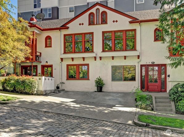 215 E Louisa Street, Seattle, WA 98102