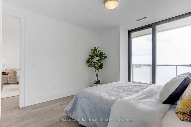 Additional image 35 of 118 Merchants' Wharf N/A Unit 608