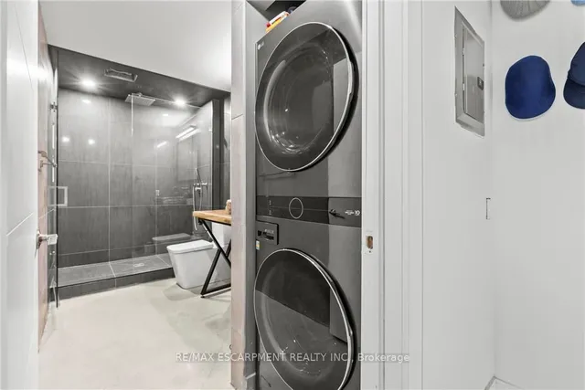 Additional image 20 of 66 Bay St Unit 105