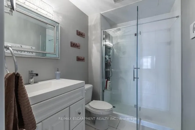 Additional image 20 of 74 Edenrock Dr