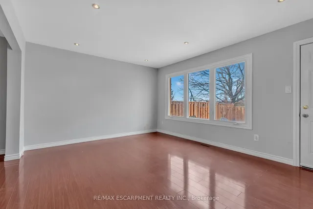 Additional image 9 of 1025 Upper Gage Ave Unit 3