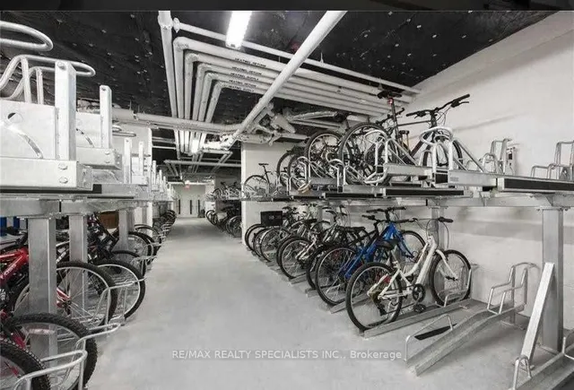 Additional image 18 of 1830 Bloor St Unit 912