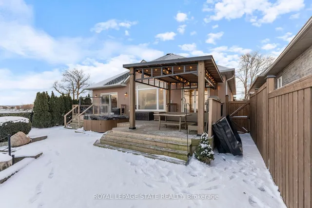 Additional image 33 of 66 Seabreeze Cres