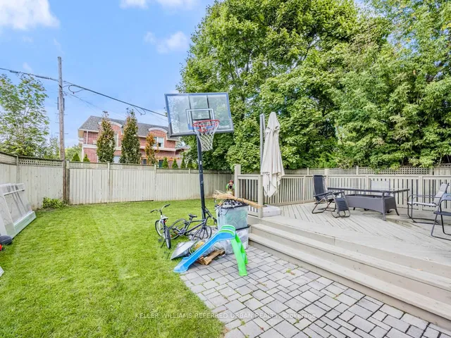 Additional image 30 of 528 Glengrove Ave