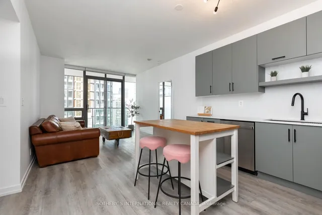 Additional image 3 of 33 Lombard St Unit 2703