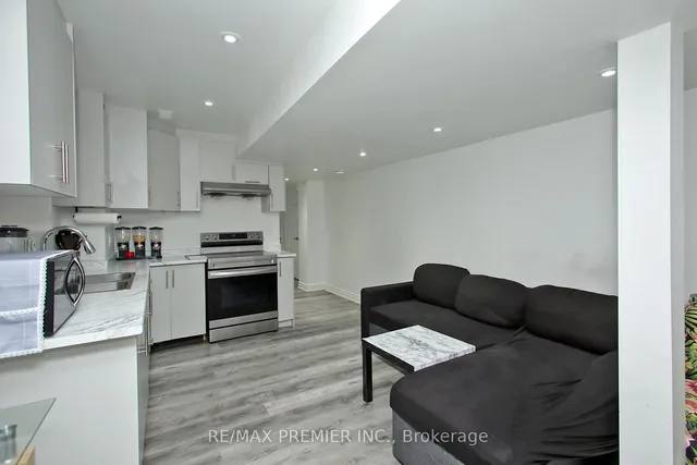 Additional image 23 of 53 Baby Pointe Tr