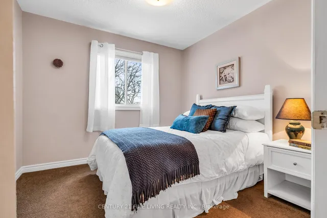 Additional image 28 of 50 Heathcliffe Sq