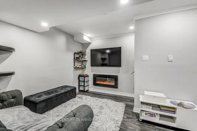 Additional image 36 of 215 Dundas St Unit 8