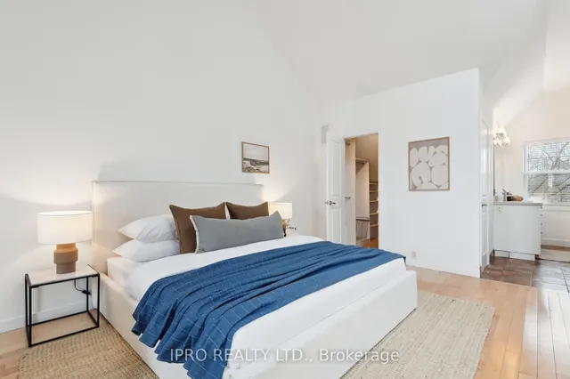 Additional image 27 of 912D Logan Ave